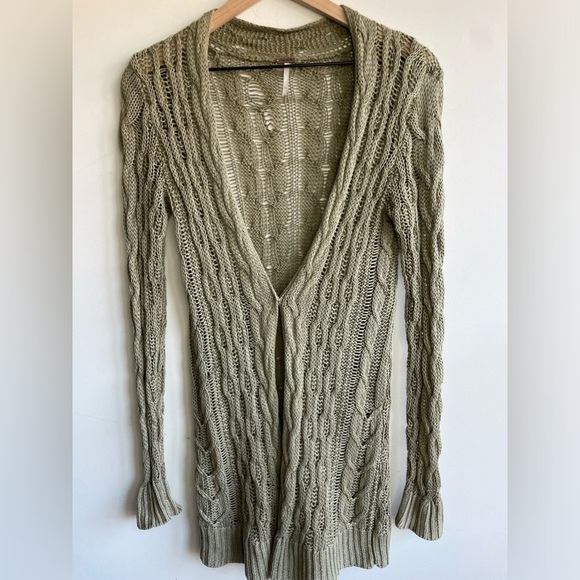 Free People|| Linen Flyaway Knit Green Cardigan. Size XS - Picture 2 of 8